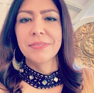 Meet your Posher, Fariba